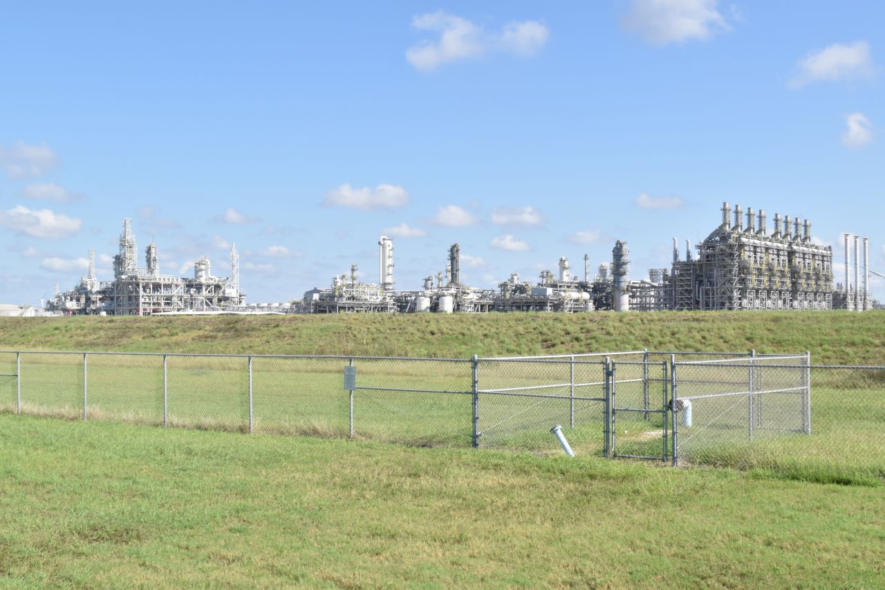 Startup of Texas plastics plant by ExxonMobil and Saudi Arabia followed